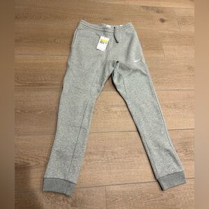 NWT Men’s Nike Sportswear Club Fleece Joggers